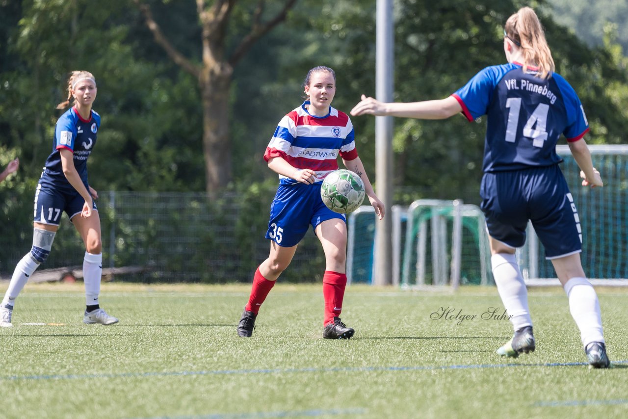 Bild 88 - wBJ Holsatia Elmshorn - VfL Pinneberg : Ergebnis: 1:4